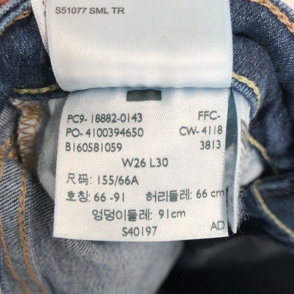 LEVI'S 721 High Rise Skinny Jeans Premium Denim Stretch Distressed Ripped 26 Wmn - Picture 8 of 9